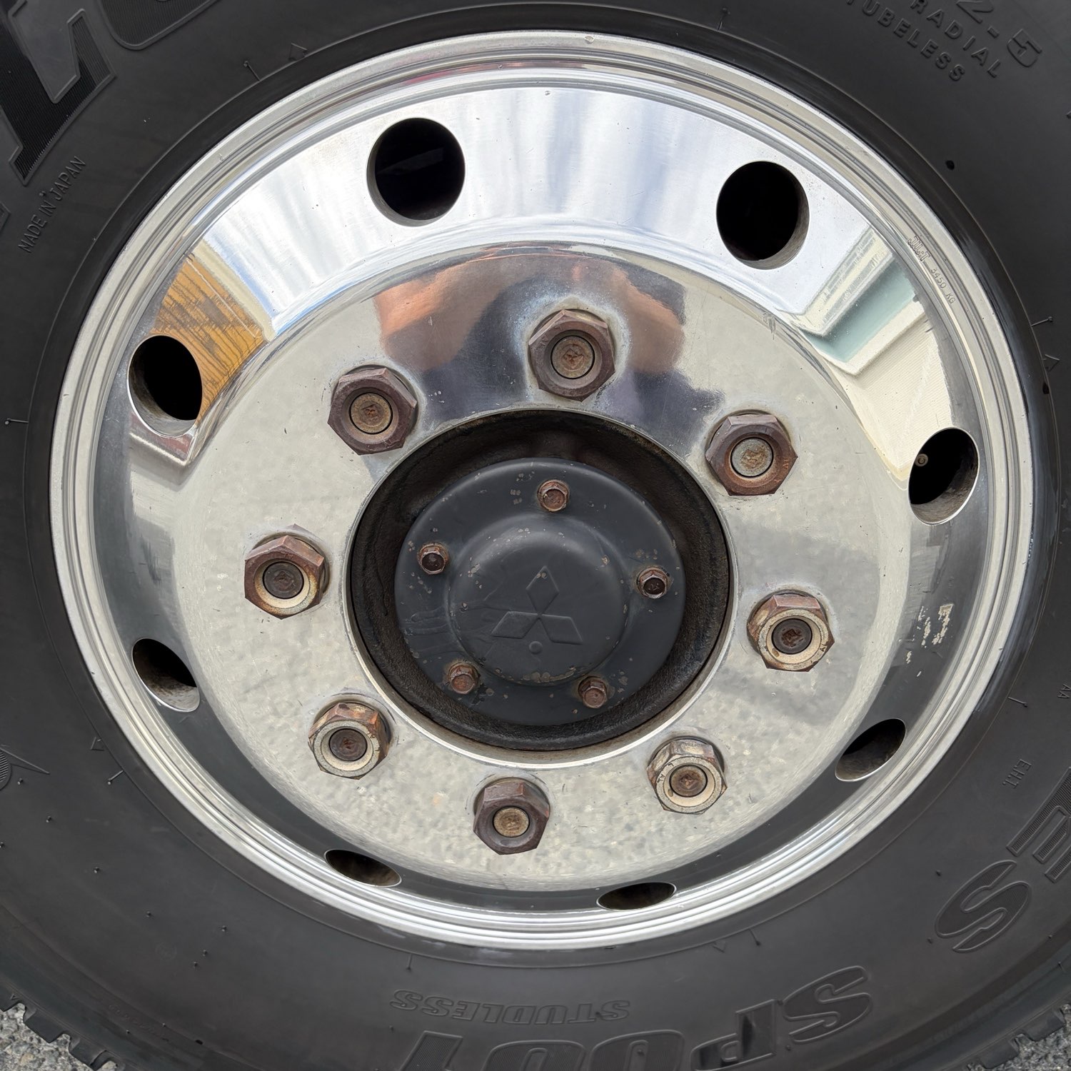 ブルーマジックで空研ぎした後の左中ホイール